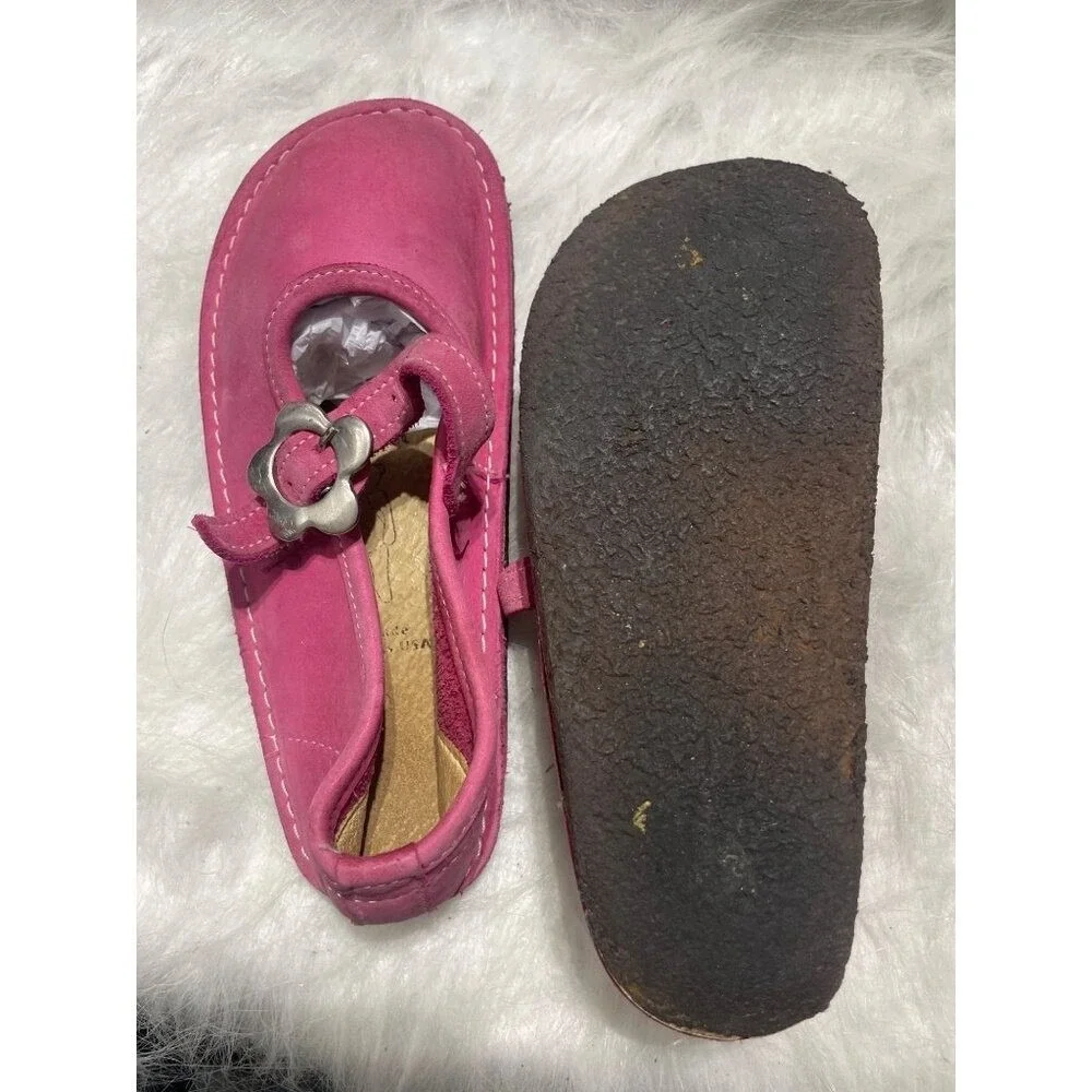 Bear Feet Pink Leather Girls Mary Jane‎ Shoes With Flower Buckle & Stitch Detail